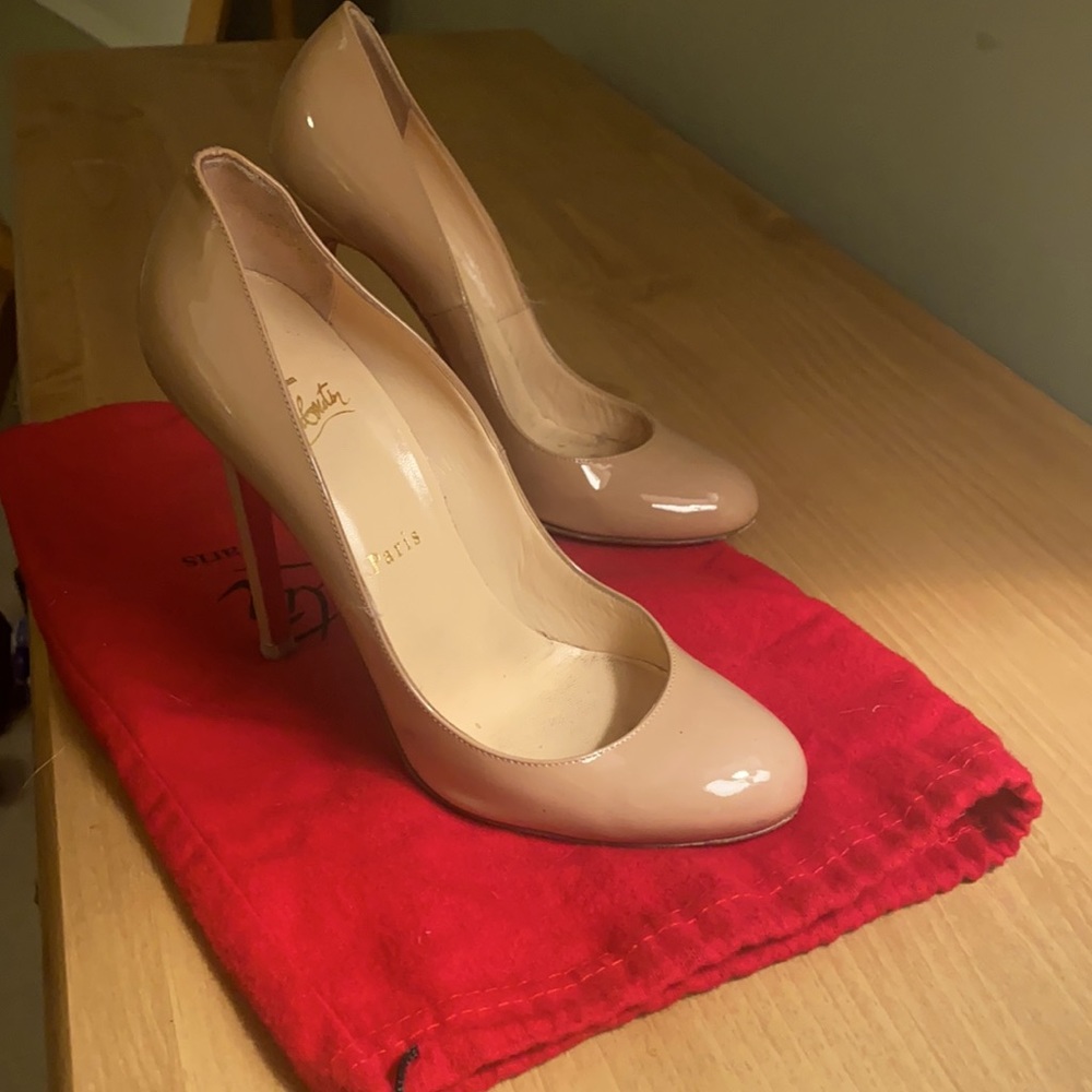 Nude Christian Louboutin heels: size 37